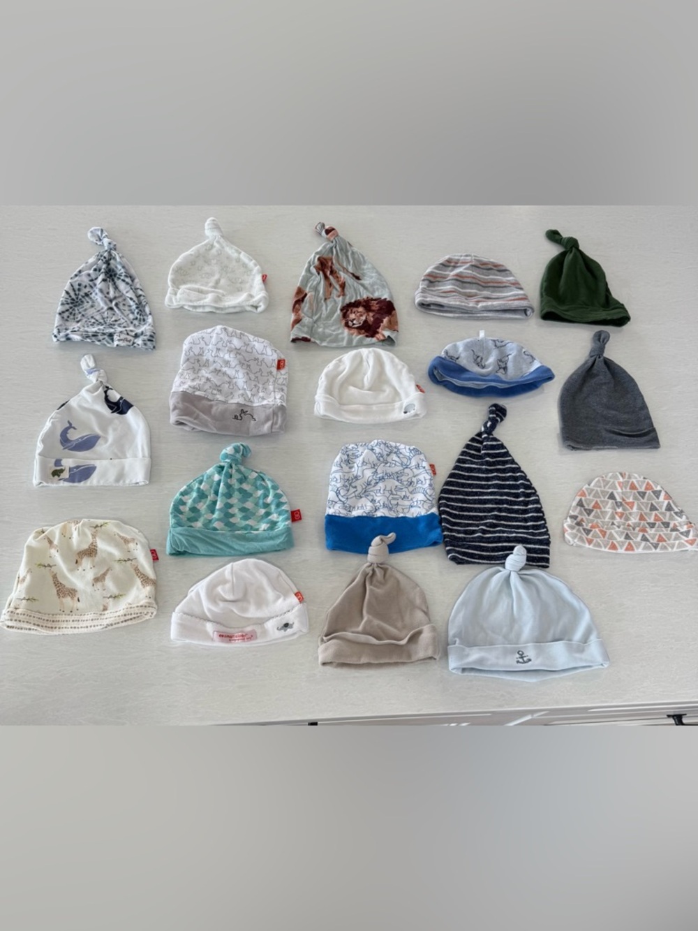 Assorted Newborn Baby Hats - magnetic me, pottery barn, aden + anais lot of 18